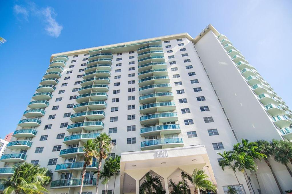 Luxury Miami Condos Майами-Бич Экстерьер фото